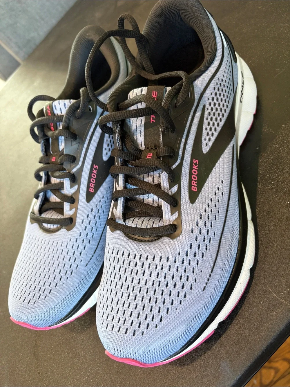 Brooks breathable light